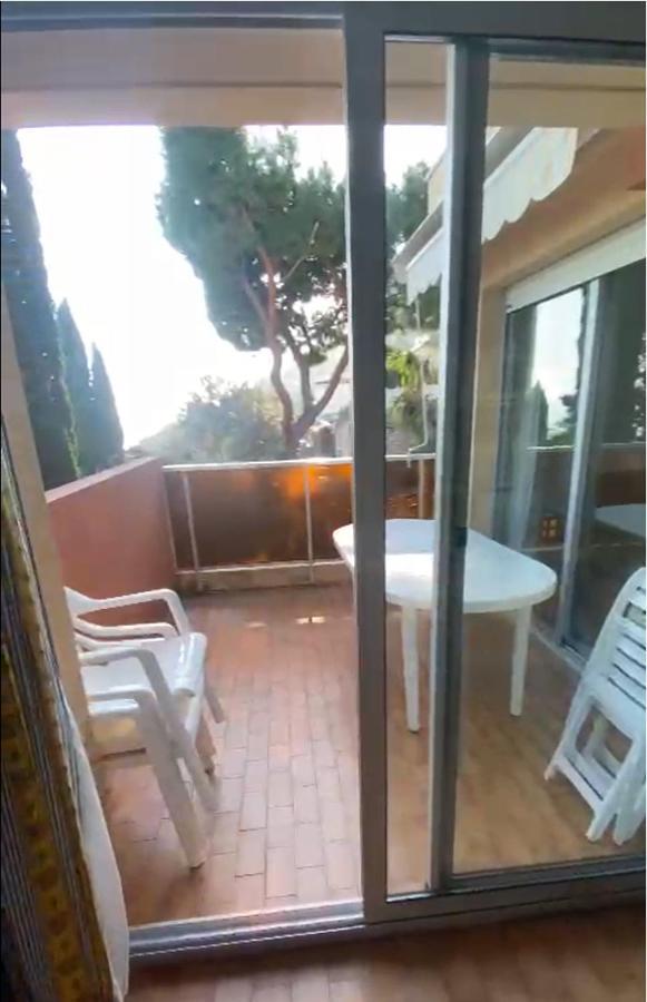 Residence "Le Golfe Bleu" Roquebrune-Cap-Martin Eksteriør billede