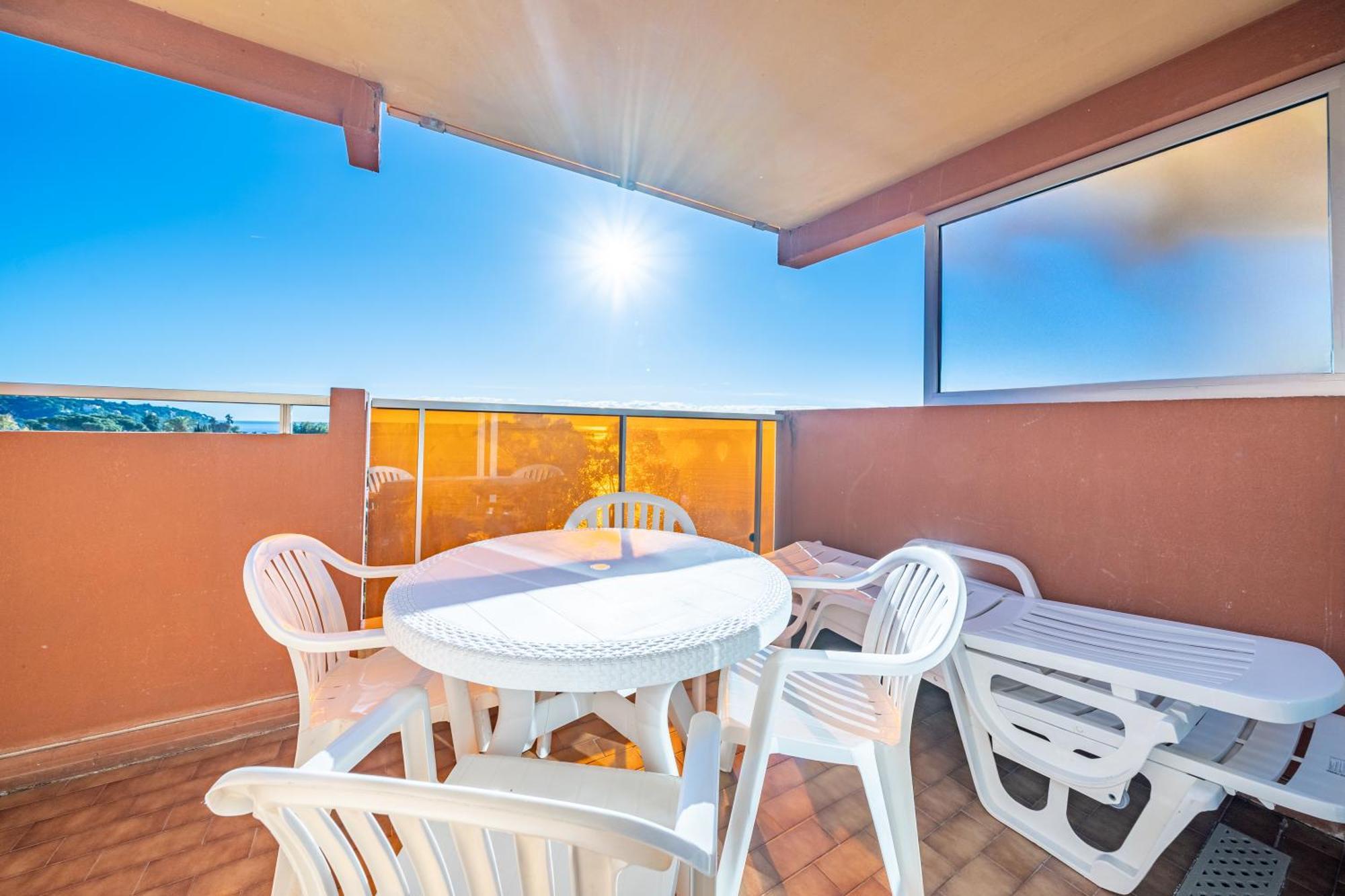 Residence "Le Golfe Bleu" Roquebrune-Cap-Martin Eksteriør billede