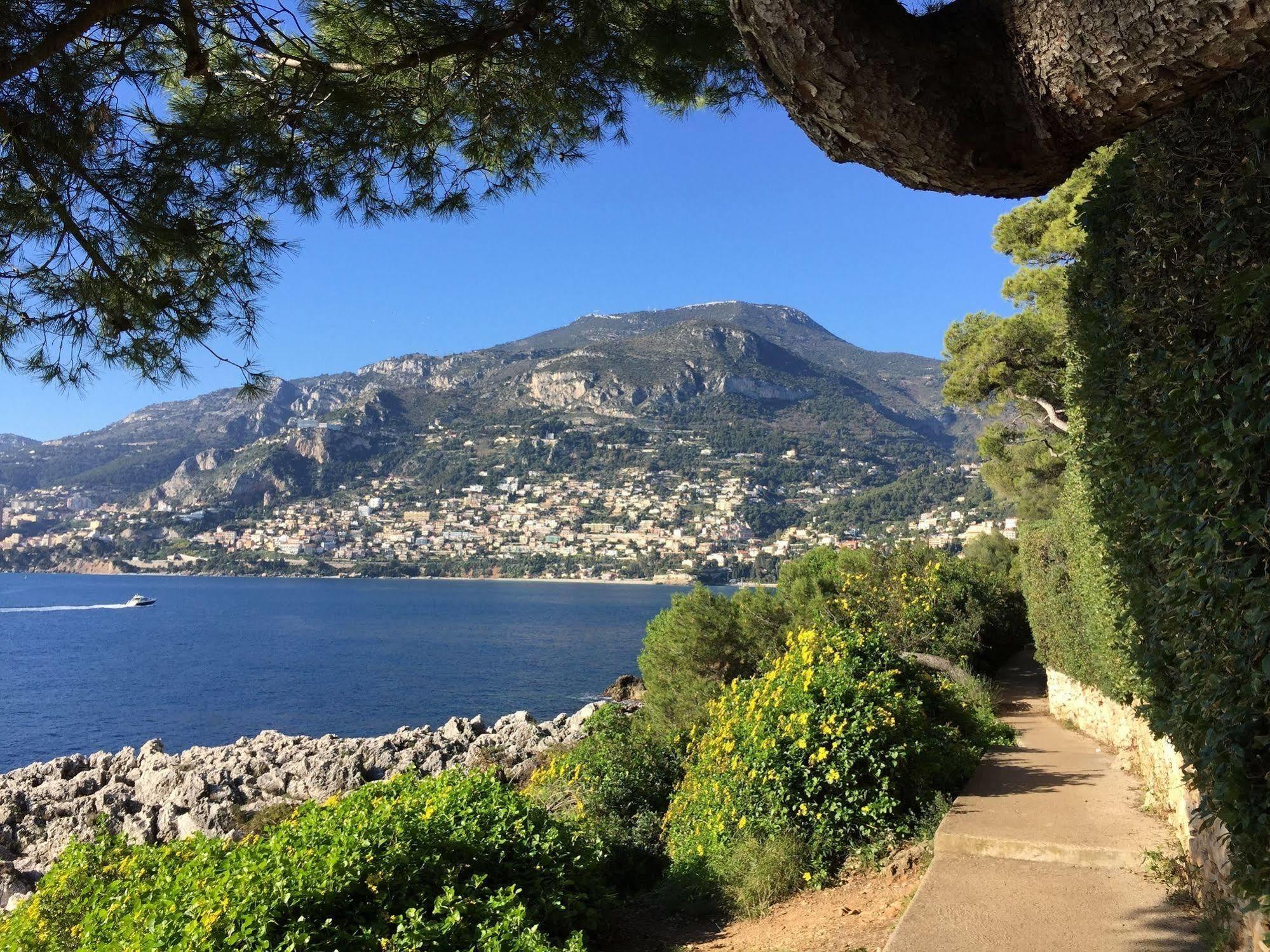 Residence "Le Golfe Bleu" Roquebrune-Cap-Martin Eksteriør billede